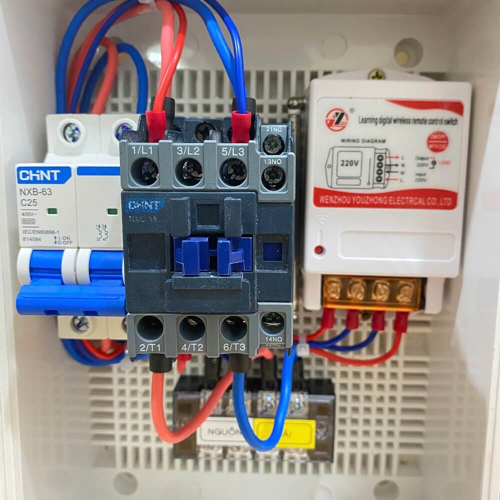 Chi tiết đấu nối tủ điện Chi tiết đấu nối thiết bị tủ điều khiển bơm 1 pha
