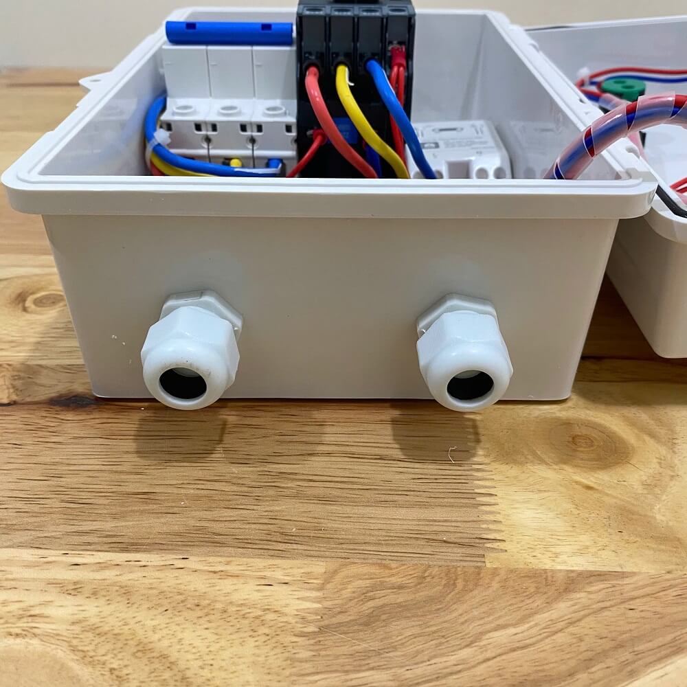 Ốc siết cáp chống nước tủ điện 3 pha Ốc siết cáp chống nước cho tủ điện điều khiển bơm 3 pha