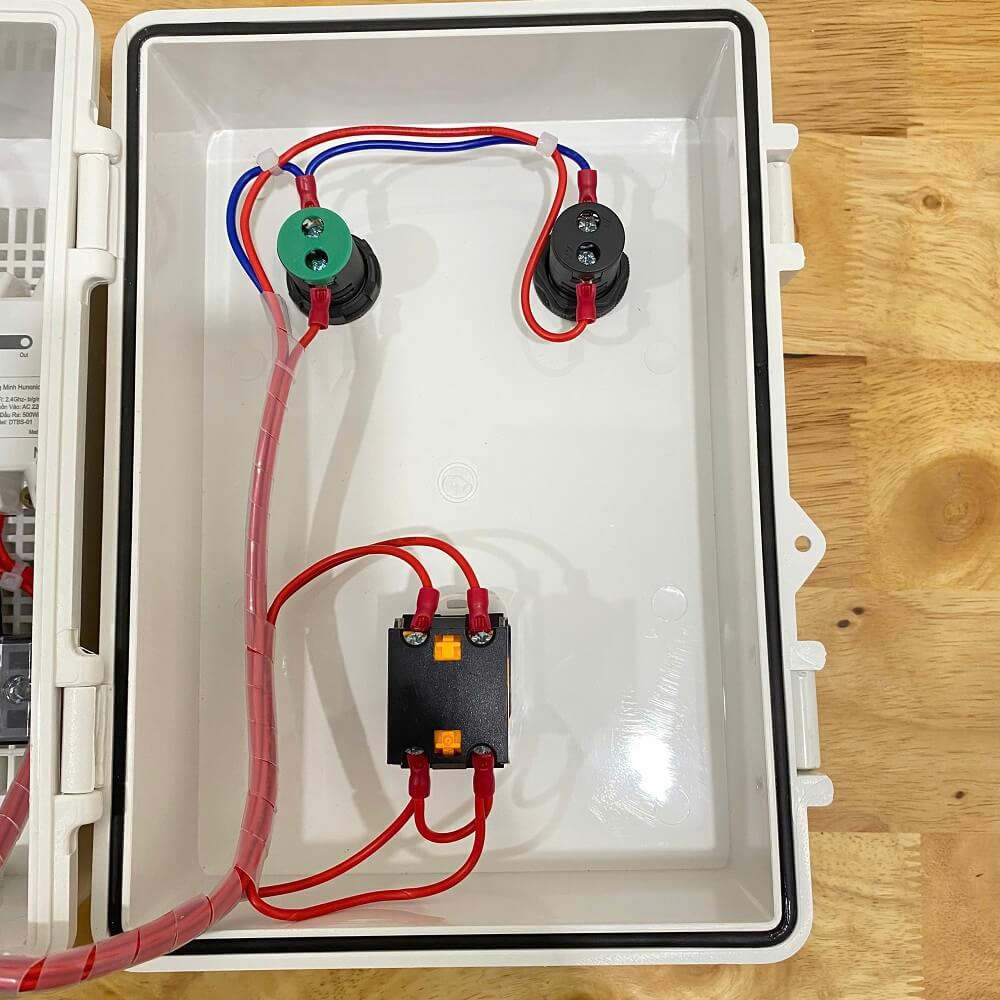 Nút nhấn và đèn báo tủ điều khiển 3 pha Hệ thống nút nhấn và đèn báo trên mặt tủ điện 3 pha